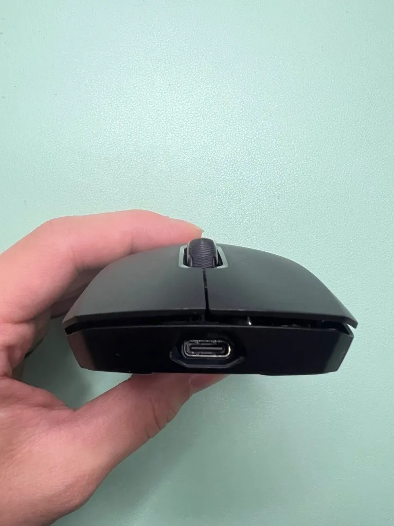 VT9Pro mini，小巧轻量化，中小手亦有不错的选择