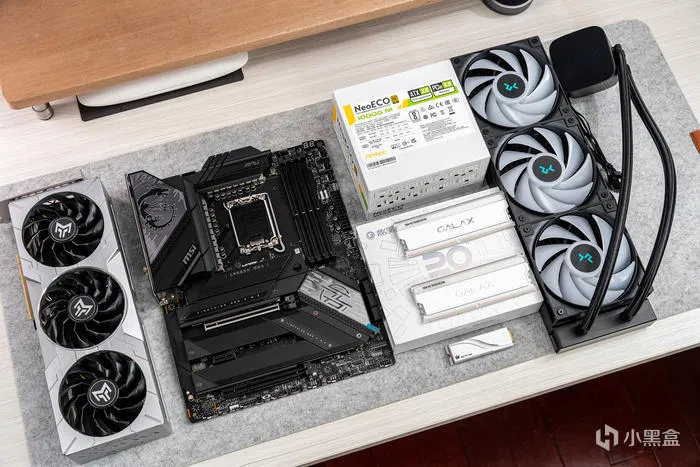 经典暗黑碳纤纹二代目——微星Z790第二代CARBON暗黑主板开箱测评