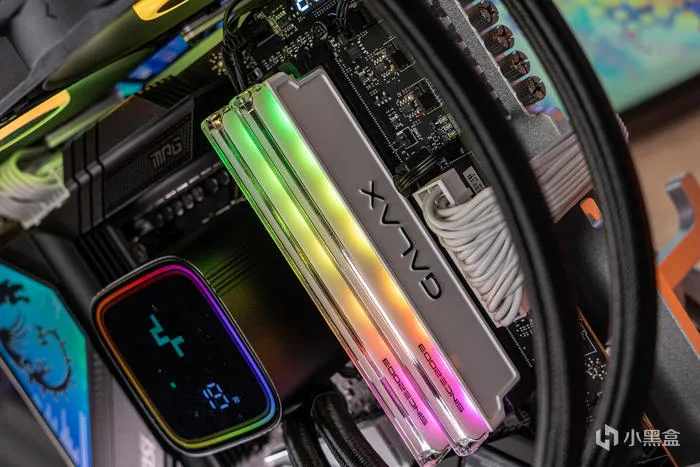 经典暗黑碳纤纹二代目——微星Z790第二代CARBON暗黑主板开箱测评