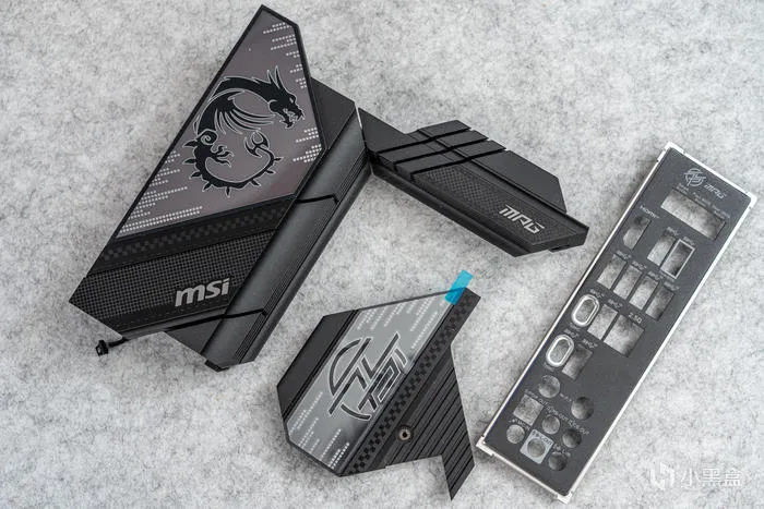 经典暗黑碳纤纹二代目——微星Z790第二代CARBON暗黑主板开箱测评