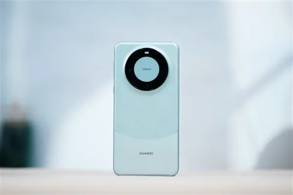 苹果哭晕！华为麒麟芯片逆袭，iPhone销量降幅近30%！