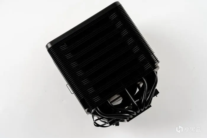 酷黑小爽——DARK ROCK PRO5+迫击炮2+索泰4060TI+乔思伯D300装机