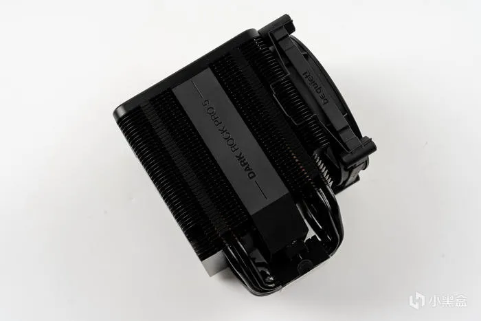 酷黑小爽——DARK ROCK PRO5+迫击炮2+索泰4060TI+乔思伯D300装机