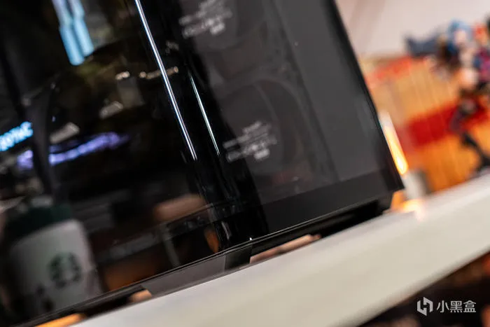 酷黑小爽——DARK ROCK PRO5+迫击炮2+索泰4060TI+乔思伯D300装机