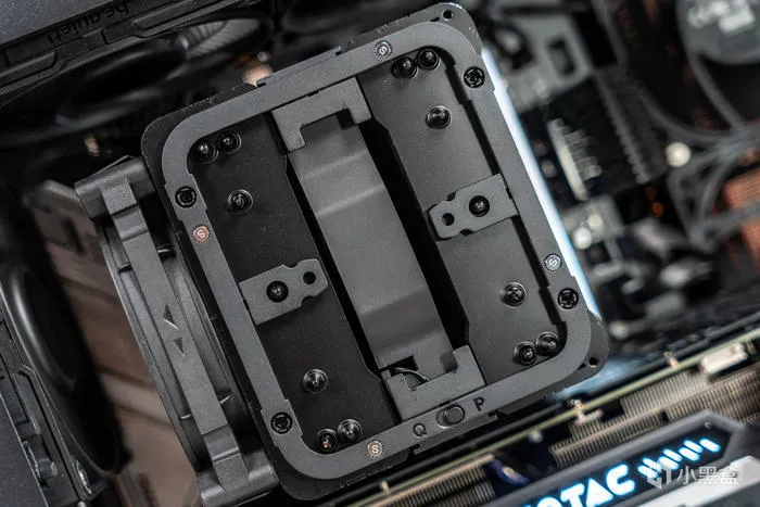 酷黑小爽——DARK ROCK PRO5+迫击炮2+索泰4060TI+乔思伯D300装机