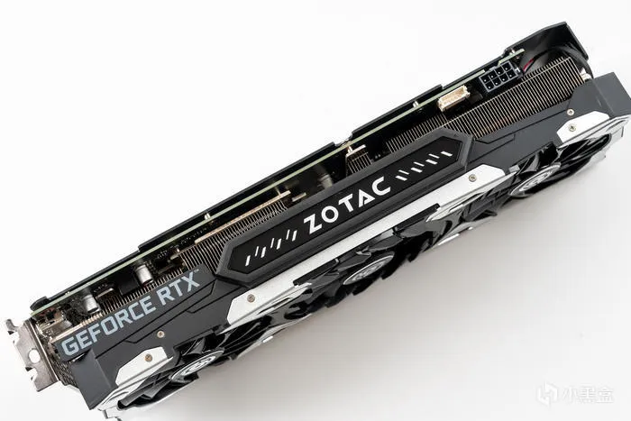 酷黑小爽——DARK ROCK PRO5+迫击炮2+索泰4060TI+乔思伯D300装机