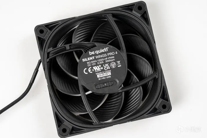 酷黑小爽——DARK ROCK PRO5+迫击炮2+索泰4060TI+乔思伯D300装机