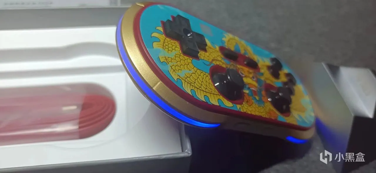 过年送礼不送脑白金，送珍藏手柄？八位堂龙年限量手柄开箱