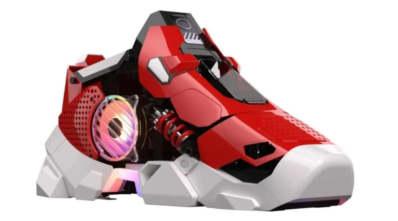 酷冷至尊Sneaker X鞋子造型电脑主机售价公布