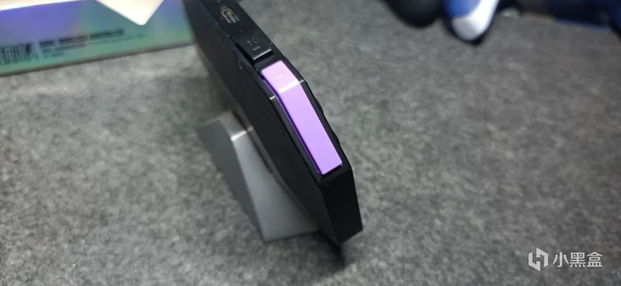 造型独特！你会为了颜值和便携买单吗？破冰者机甲手柄开箱