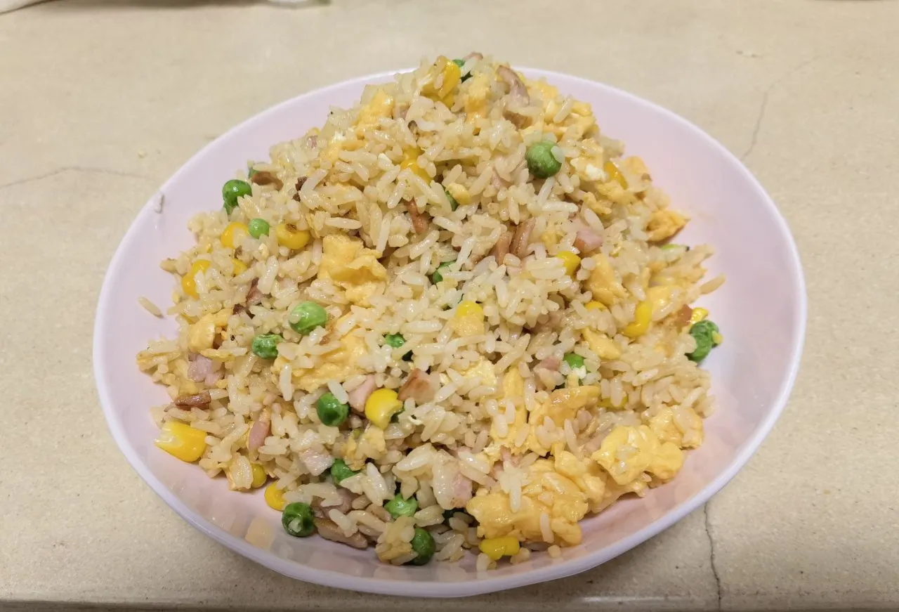 【一人食】#42   培根蛋炒饭