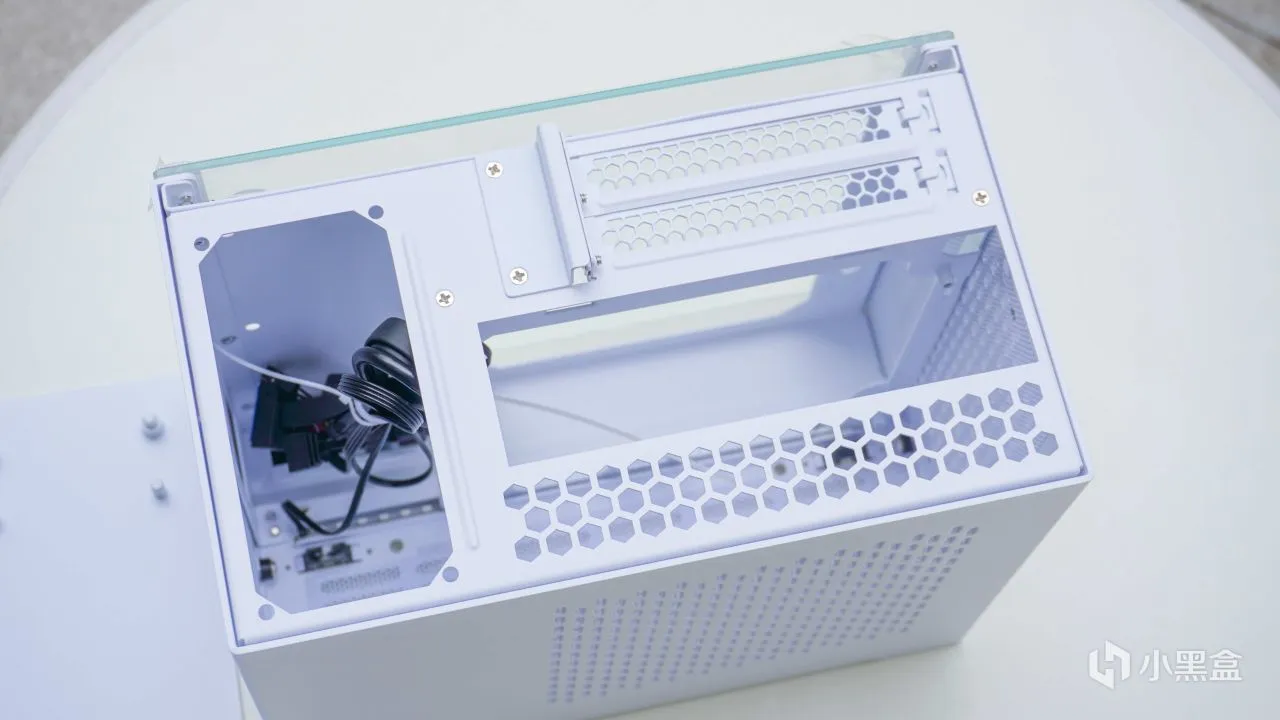 ITX性能小钢炮：机械大师E24+13400F处理器+蓝戟A380刀卡装机体验