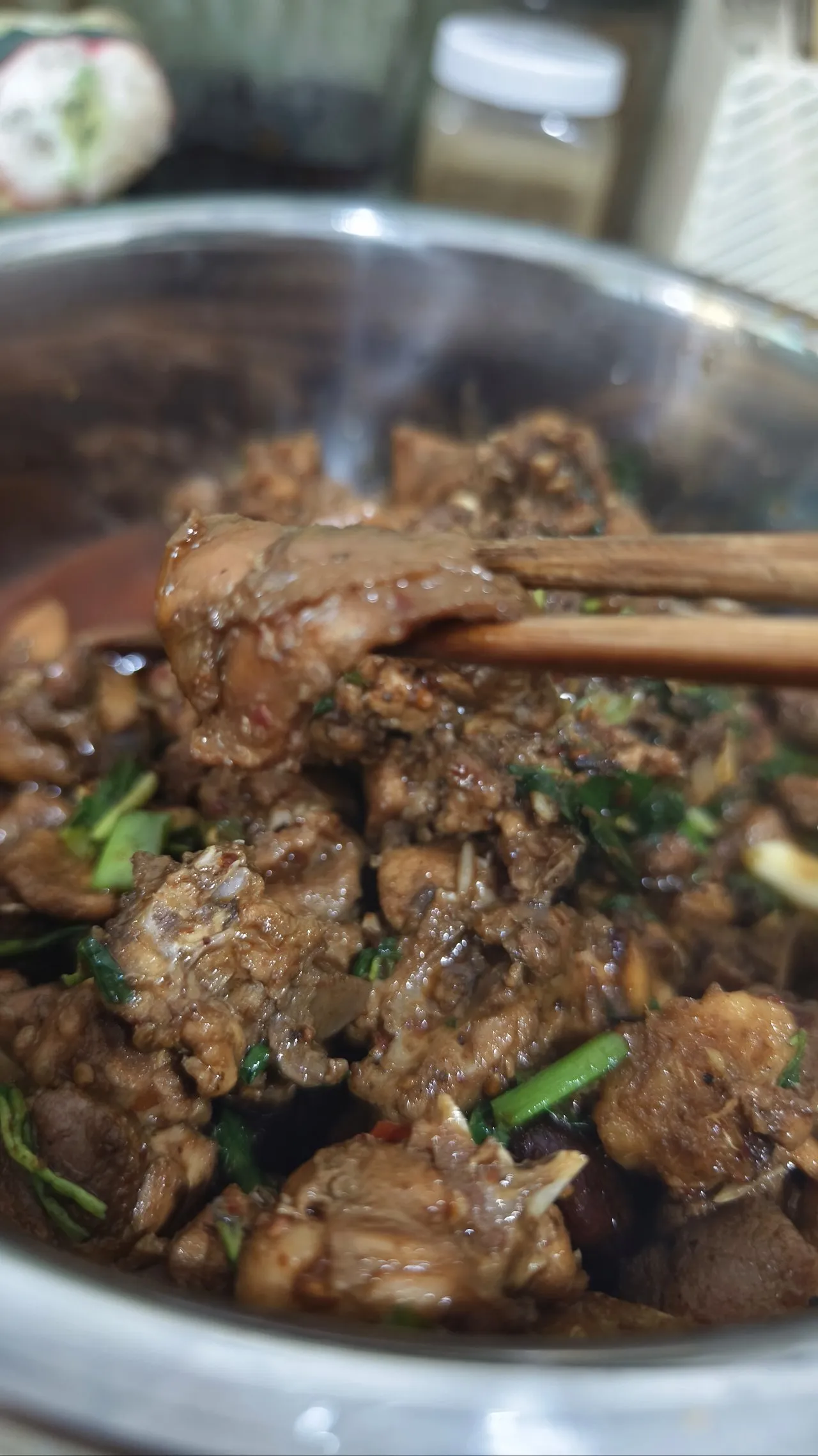 【兔子厨房】之啤酒黄焖兔来咯