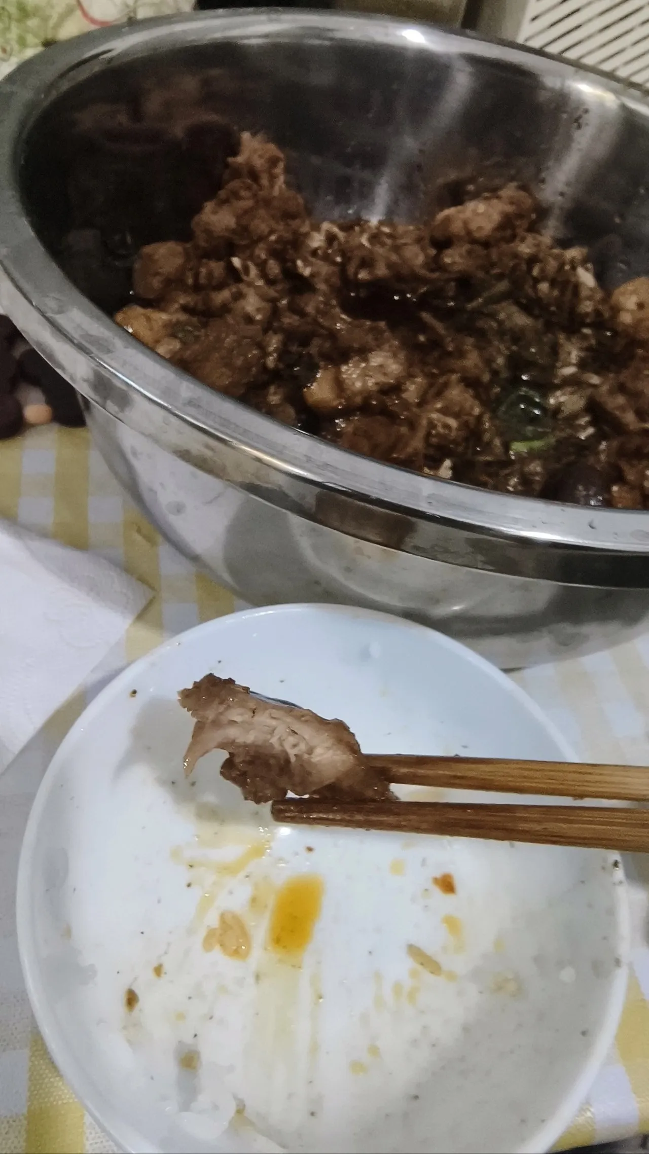 【兔子厨房】之啤酒黄焖兔来咯