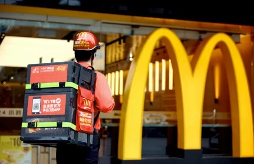 KFC宅急送9元降为6元，但是增加打包服务费！