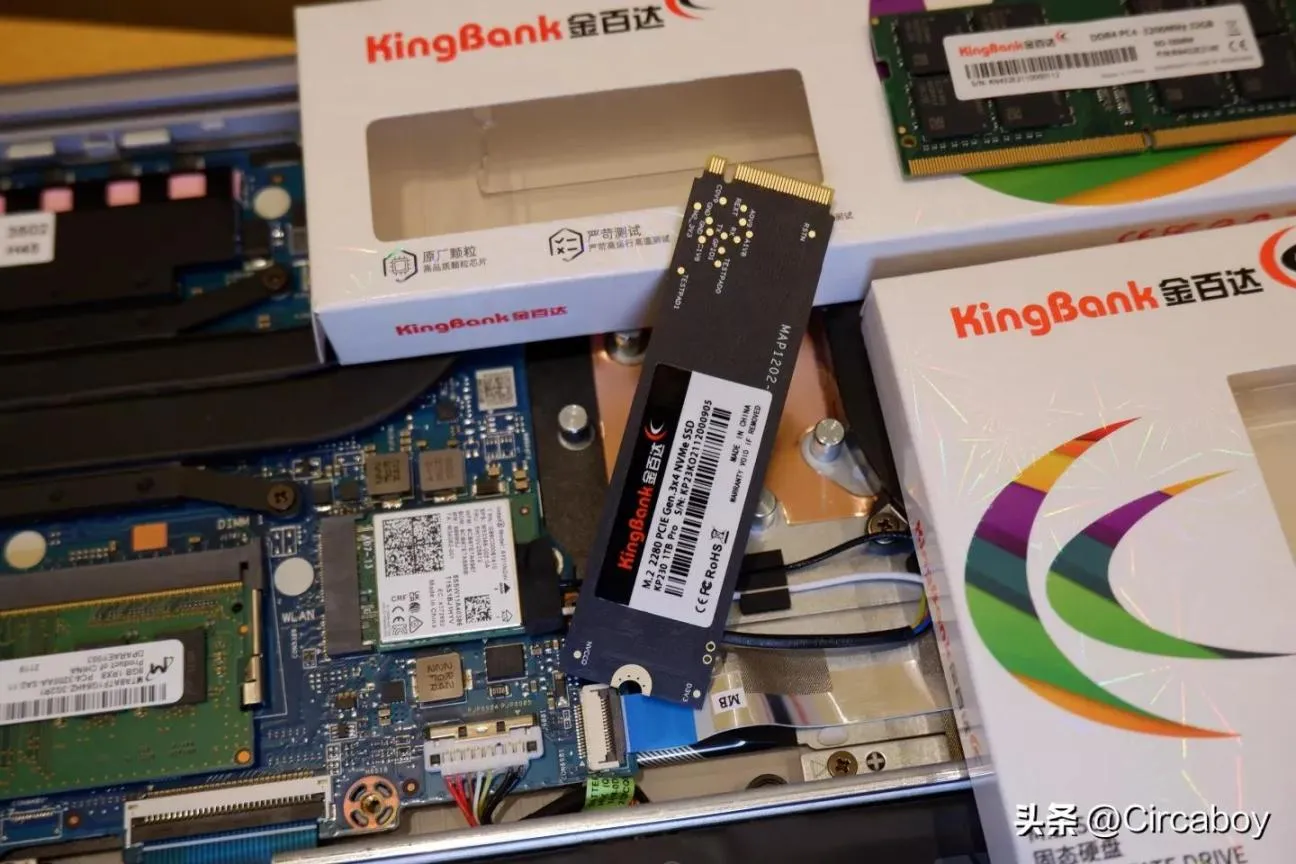 华硕无双轻薄笔记本拆机加内存硬盘教程
