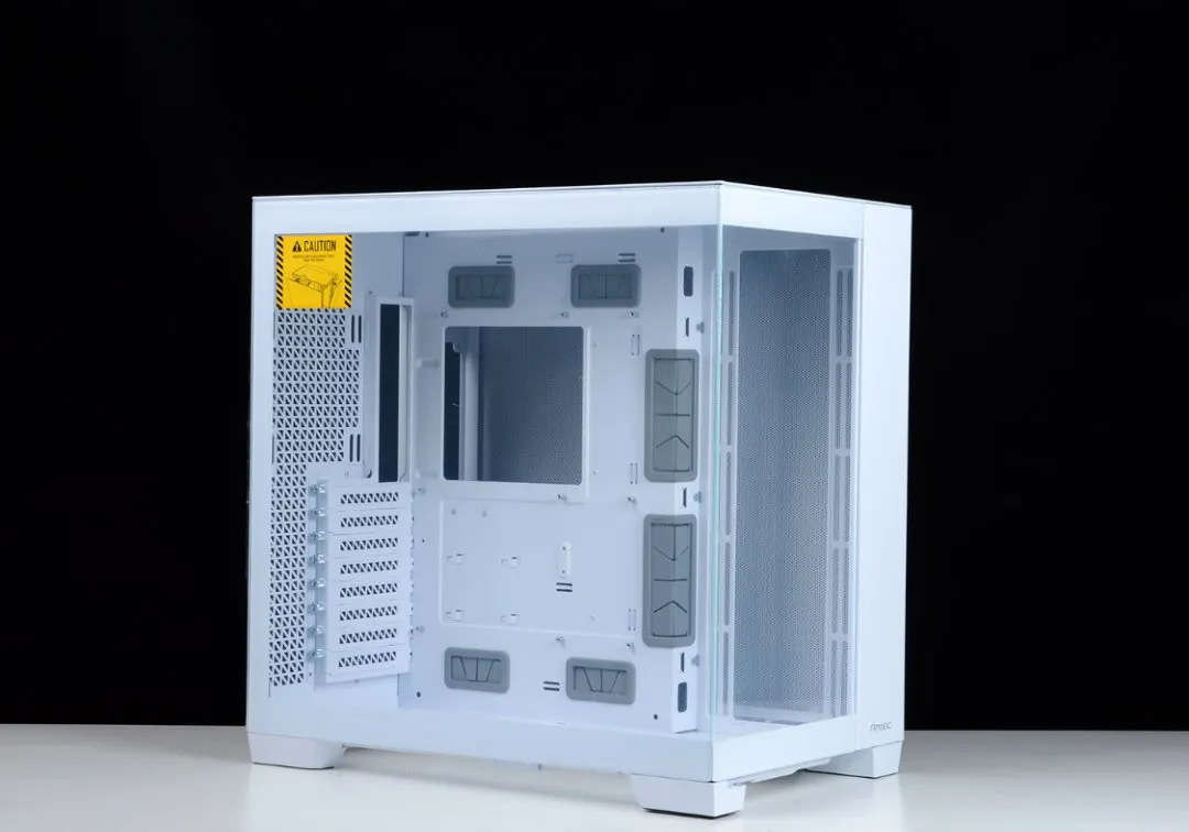 这才是海景房该有的样子，安钛克C8海景房搭配14700K+4080装机