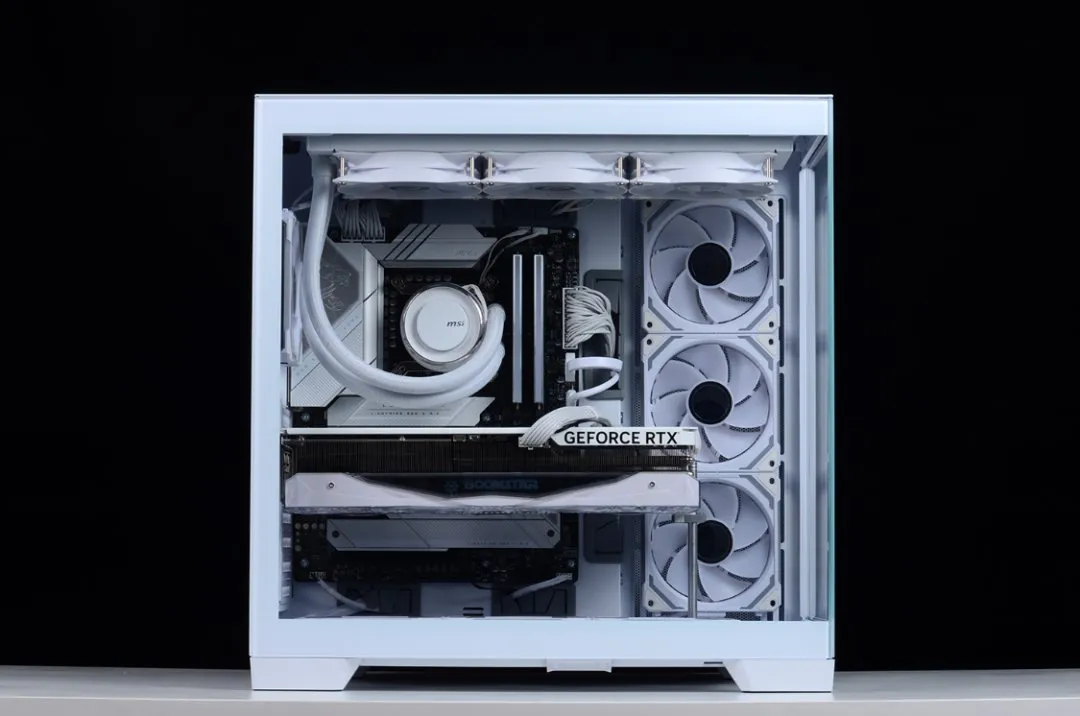 这才是海景房该有的样子，安钛克C8海景房搭配14700K+4080装机