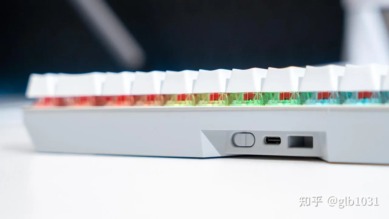 全白ROG 桌面套装分享,不知道这套桌面是你的菜吗?