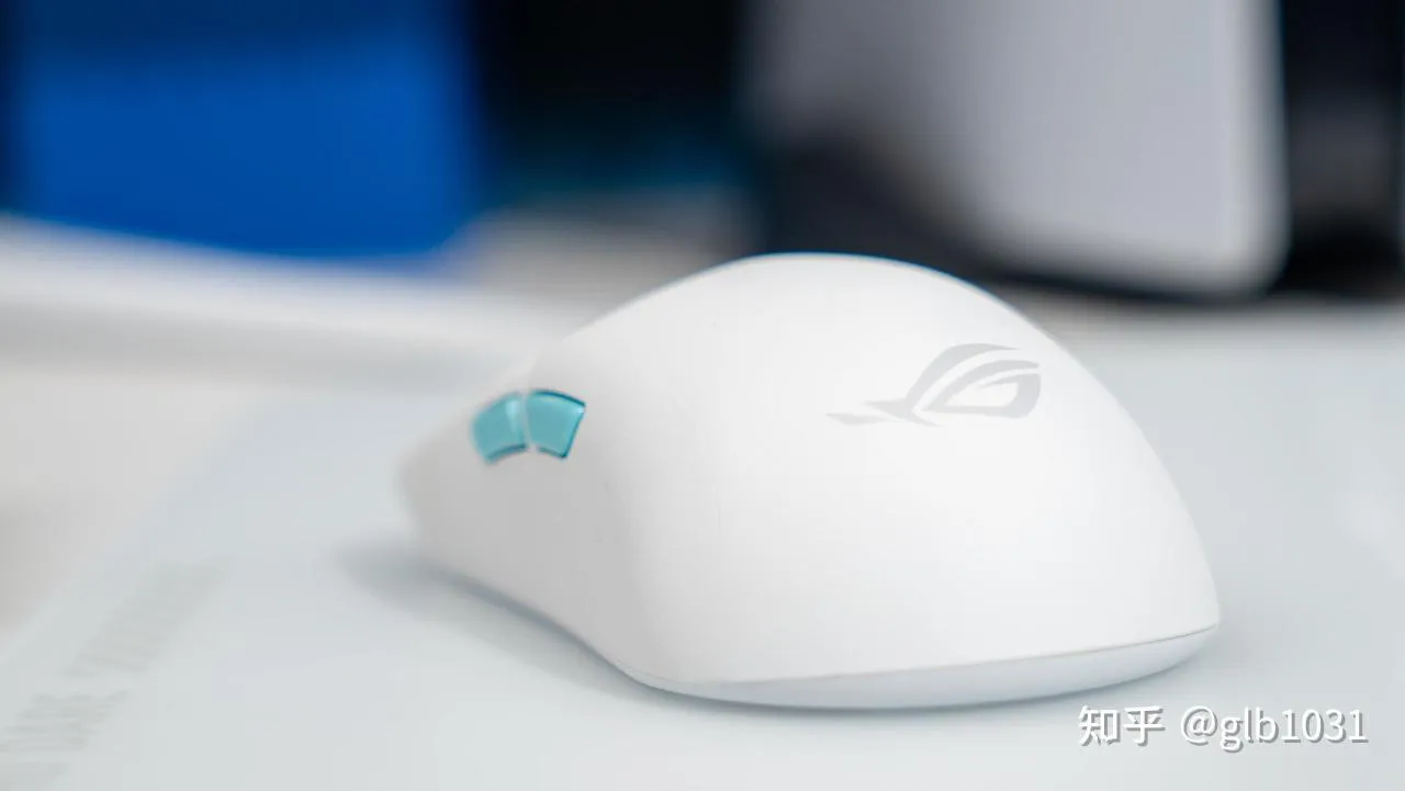 全白ROG 桌面套装分享,不知道这套桌面是你的菜吗?