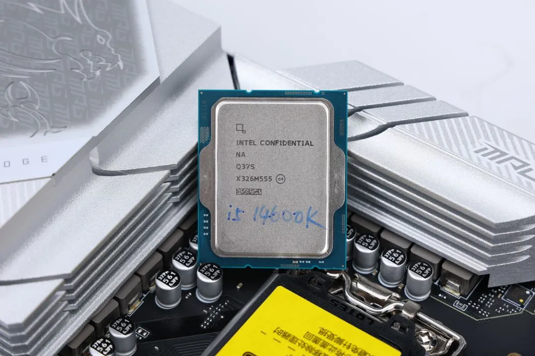 紧凑型M-ATX机箱又添神作：乔思伯Z20搭配14600K+4070Super装机