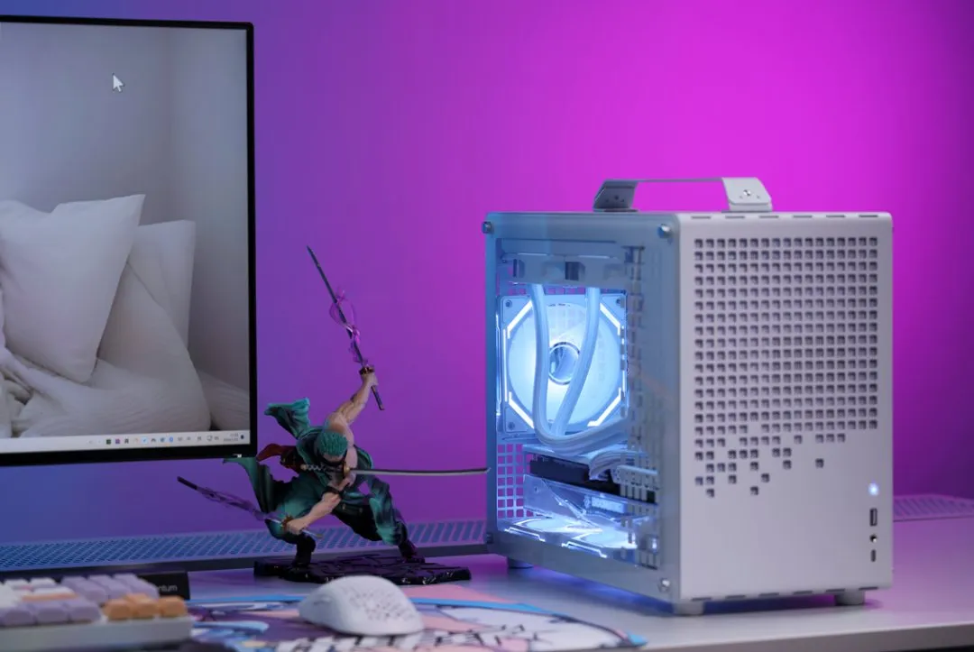 紧凑型M-ATX机箱又添神作：乔思伯Z20搭配14600K+4070Super装机