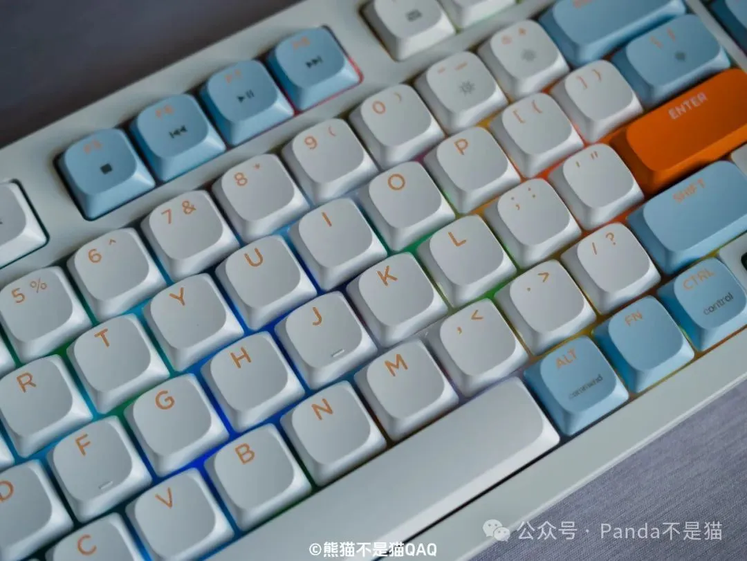 键盘还能这么玩？既是键盘也是Stream Deck！黑爵AKP815实测