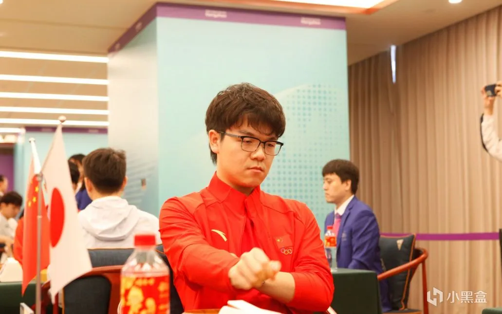 柯洁——拿下围甲首胜，盛赞小鹏汽车不贵！