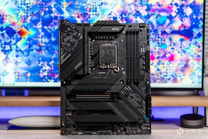经典暗黑碳纤纹二代目——微星Z790第二代CARBON暗黑主板开箱测评