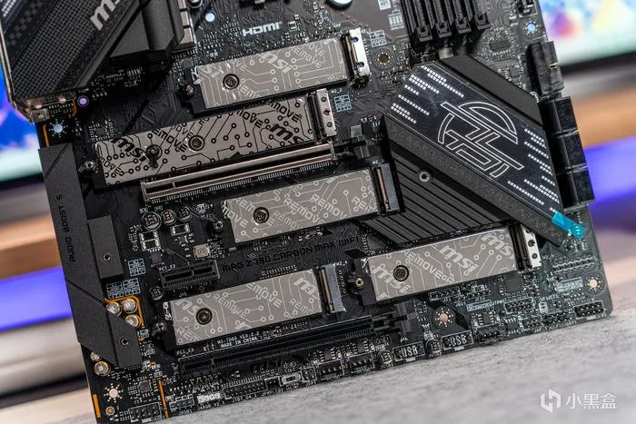 经典暗黑碳纤纹二代目——微星Z790第二代CARBON暗黑主板开箱测评