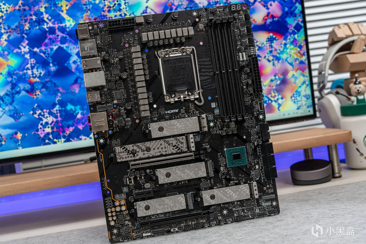 经典暗黑碳纤纹二代目——微星Z790第二代CARBON暗黑主板开箱测评