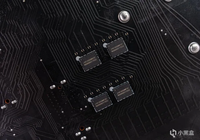 经典暗黑碳纤纹二代目——微星Z790第二代CARBON暗黑主板开箱测评
