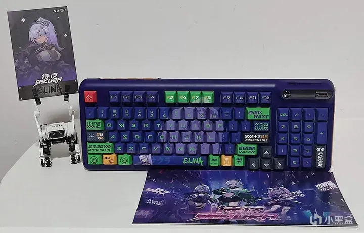 二次元带屏幕的三模机械键盘如何选？珂芝Z98 IP定制款给出了答案
