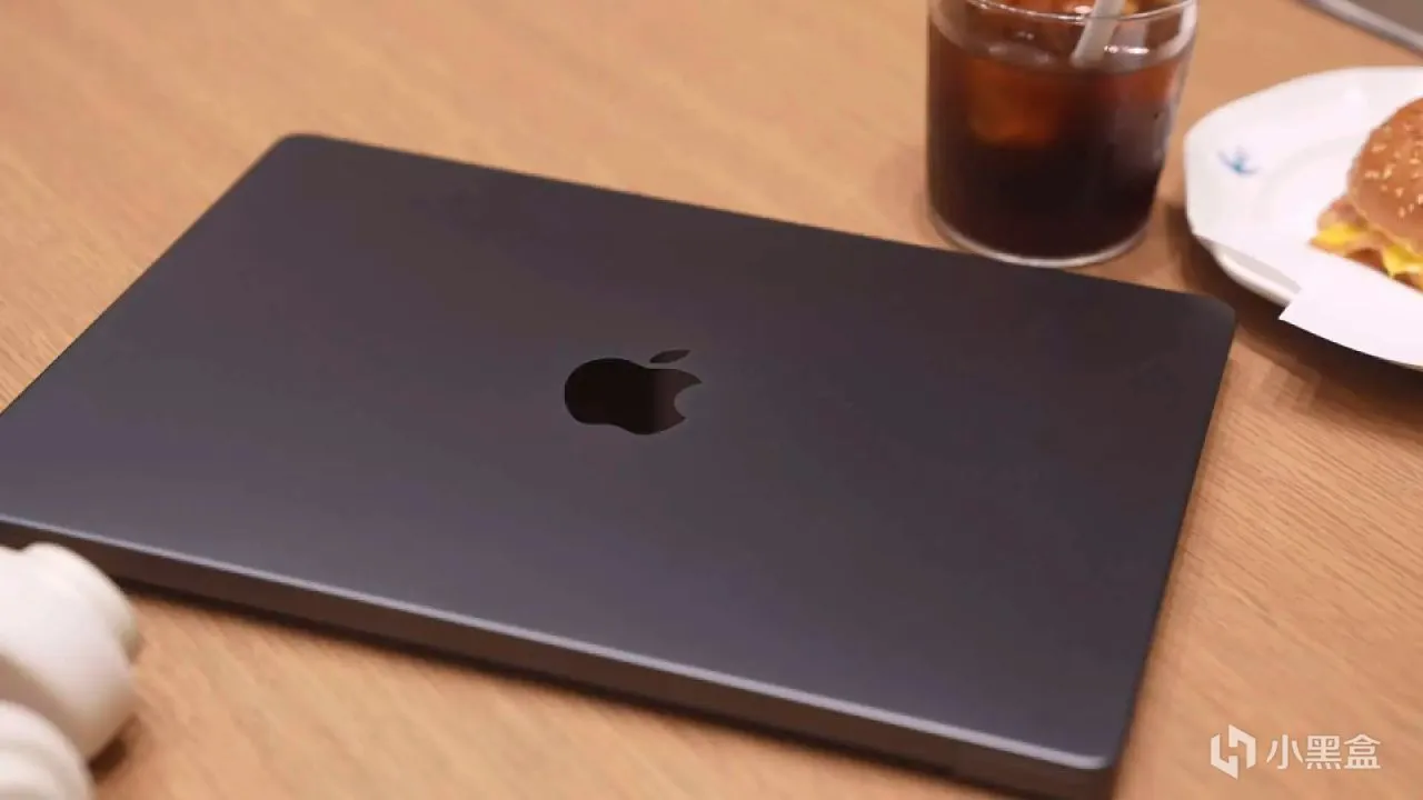 库克刀法精准 高价低配 超高价高配 M3 Max的MacBook Pro体验