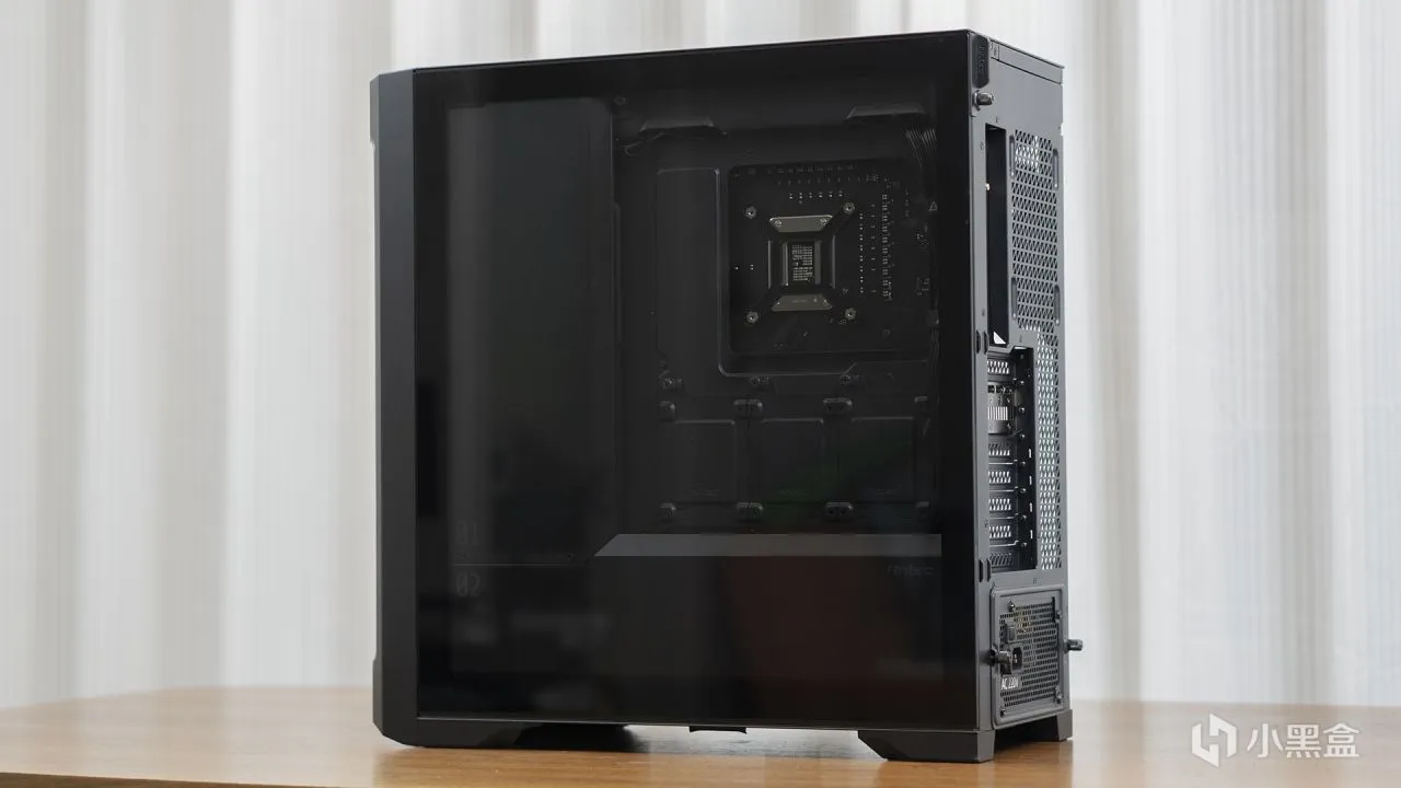散热强劲！机械朋克风安钛克Performance1 FT初星机箱装机体验！