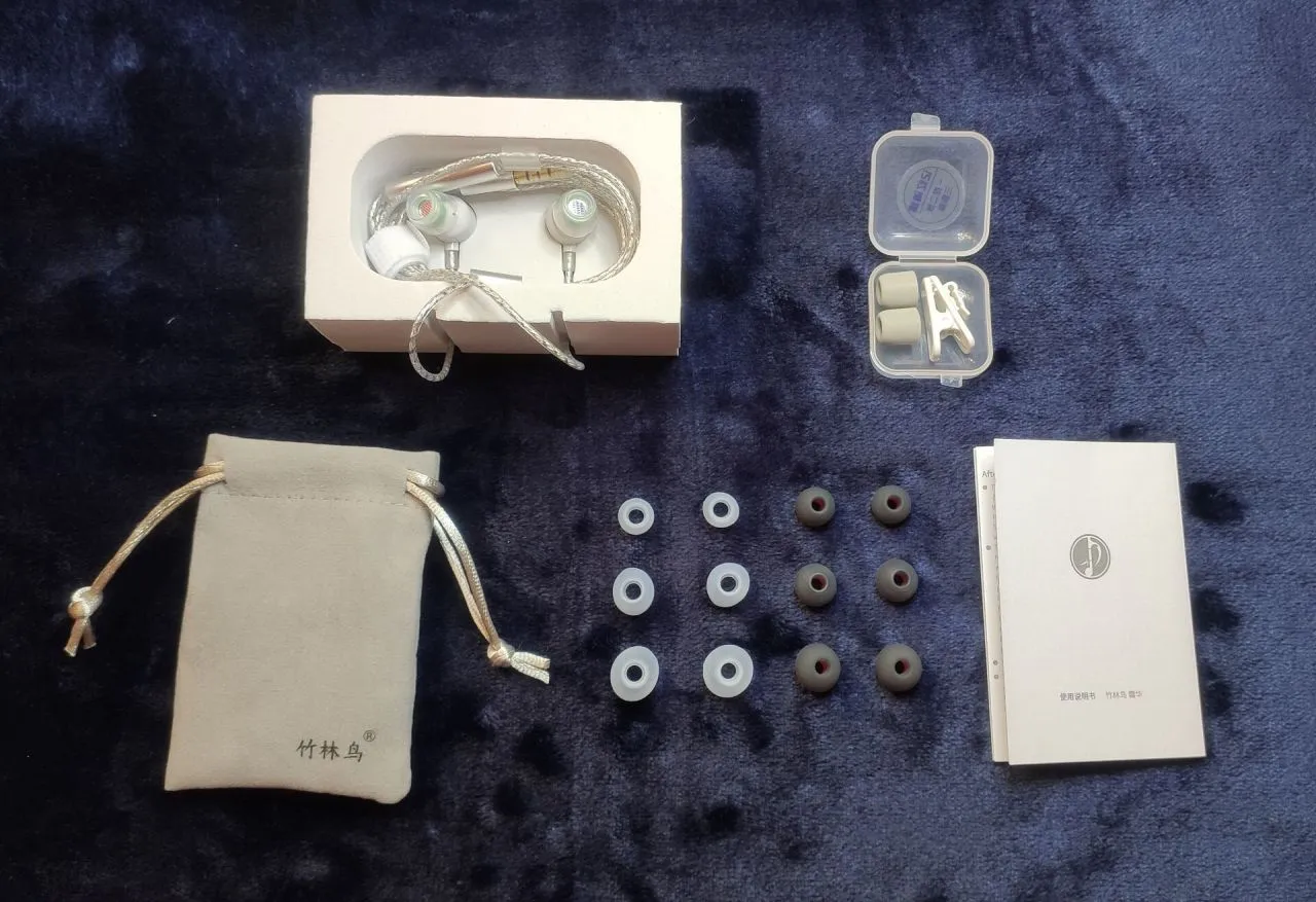 百元不到的耳机上满是细节！这是打算赔本赚吆喝吗？