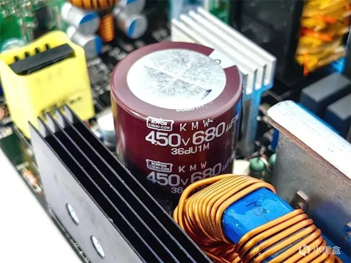 装机最不建议省的就是电源，拆开台达 MX850W金牌全模电源看行不