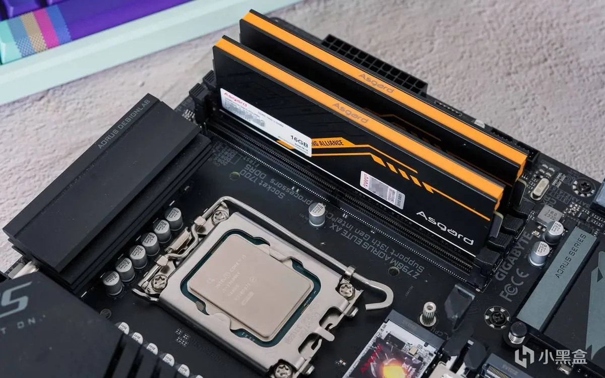 2024，高频内存真要普及！阿斯加特TUF联名DDR5 7000内存套装实测