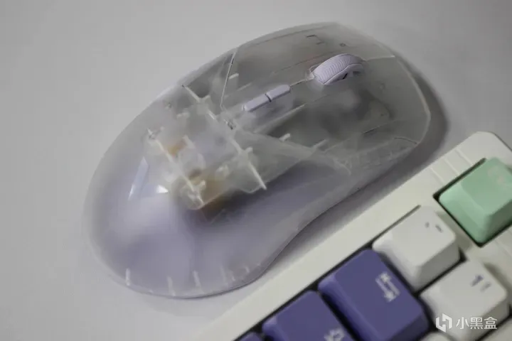 半透明设计，4K8K回报率加持，雷柏双模无线游戏鼠标VT9 Air评测