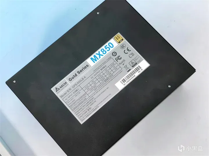 装机最不建议省的就是电源，拆开台达 MX850W金牌全模电源看行不
