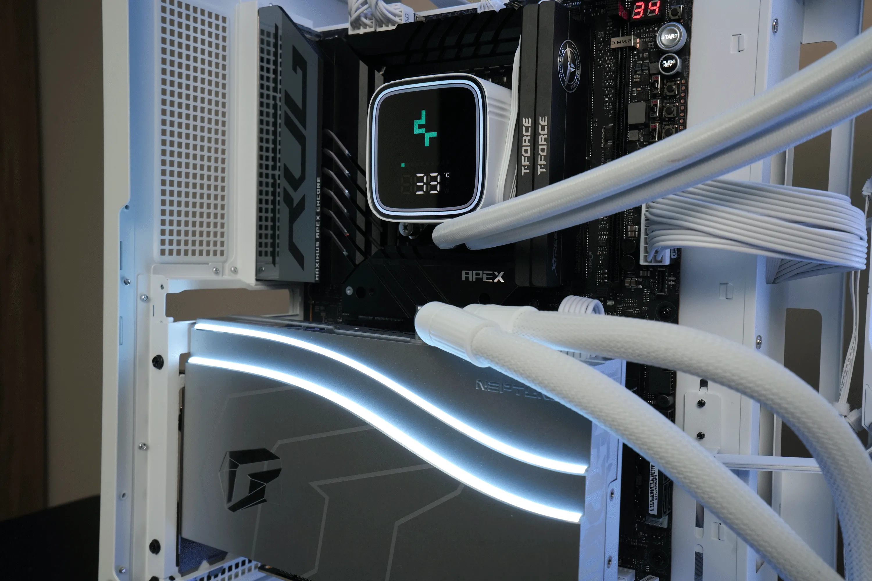 XMP 8000频率，十铨 XTREEM DDR5 16*2 8000 开箱实测