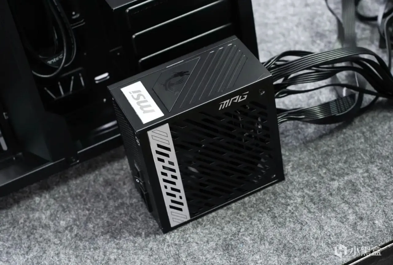 新一代M-Die颗粒加持，单条24GB容量——金百达白刃DDR5装机实测